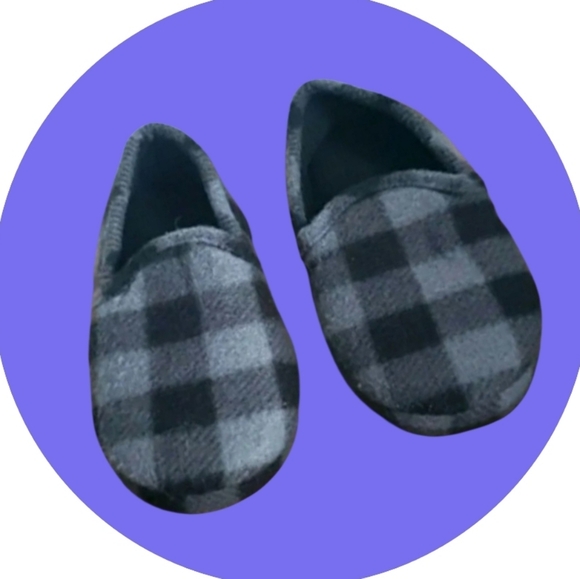 Buffalo Check Print Fleece Slip On Slippers Size 7/8 - Picture 1 of 9